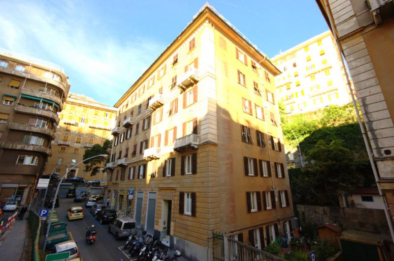 Affittasi Appartamento a Genova via acquarone