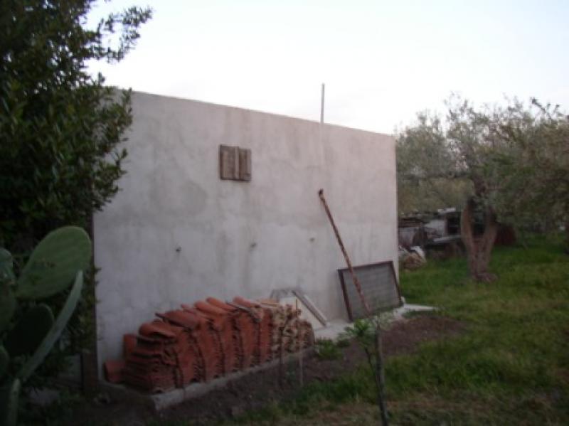 Vendesi Casa Indipendente a Alghero strada per valverde