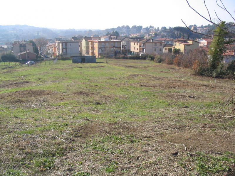 Vendesi Terreno Edificabile a Bassano Romano via iv novembre