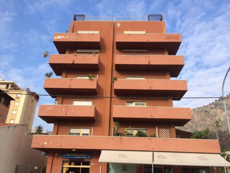 Vendesi Appartamento a Palermo via papa sergio i, 44