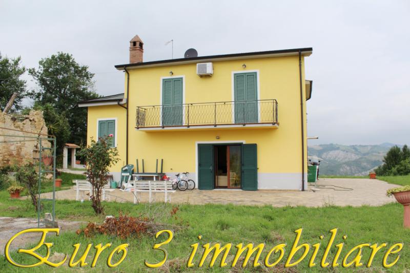 Vendesi Casa Indipendente a Ascoli Piceno valle senzana