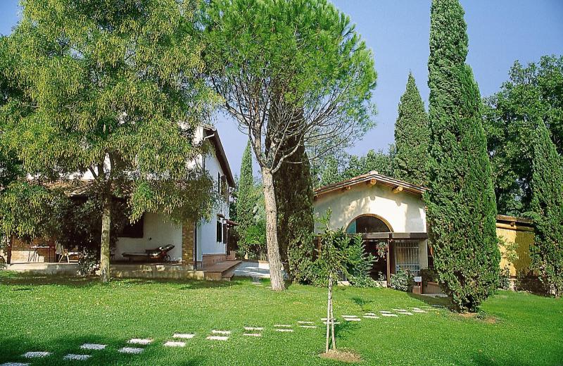 Vendesi Villa Singola Villino a San Miniato 