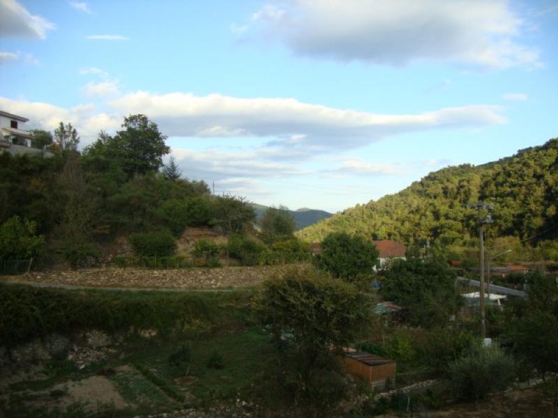 casa indipendente su tre piani