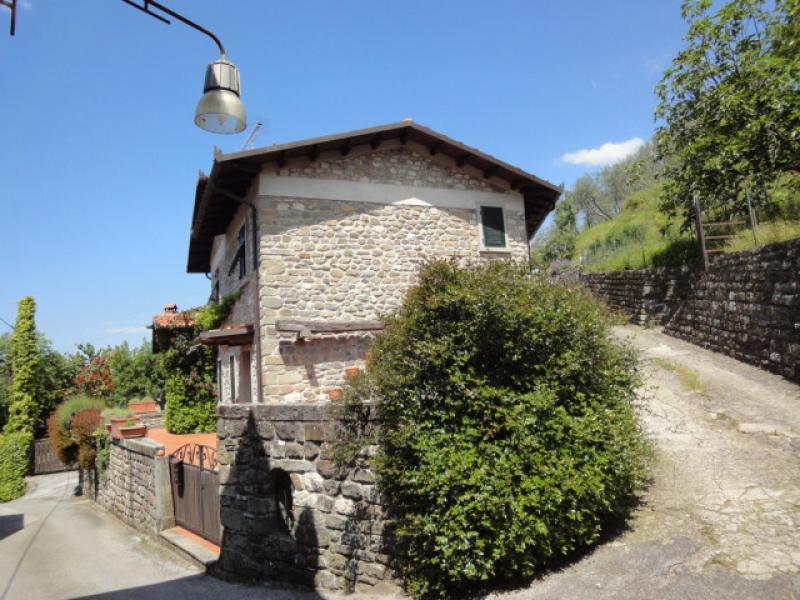 caratteristico terra-tetto con terrazza