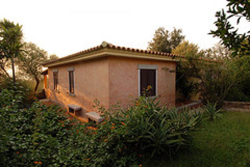 porto cervo-vicinanze- affitto bella villetta con giardino privato.
