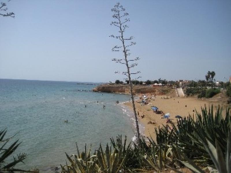 avola, a 800 mt. dal mare, casa indipendente ben rifinita