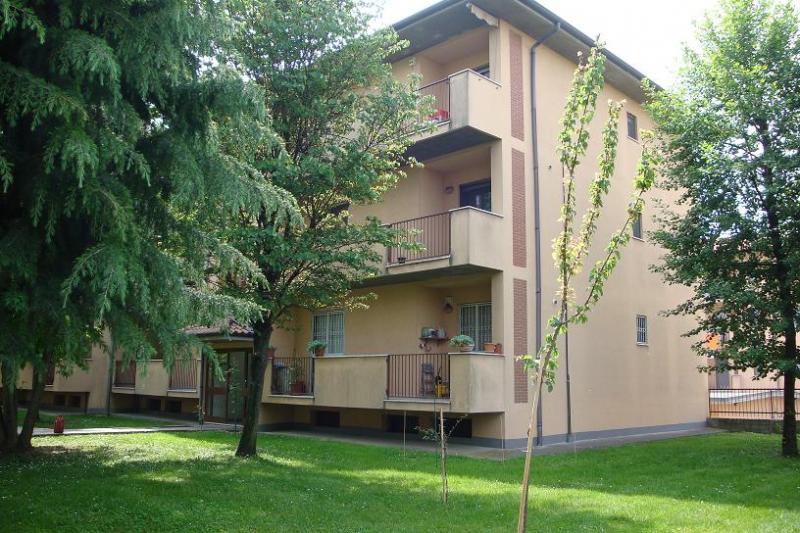 3 locali doppi servizi ampio box e cantina