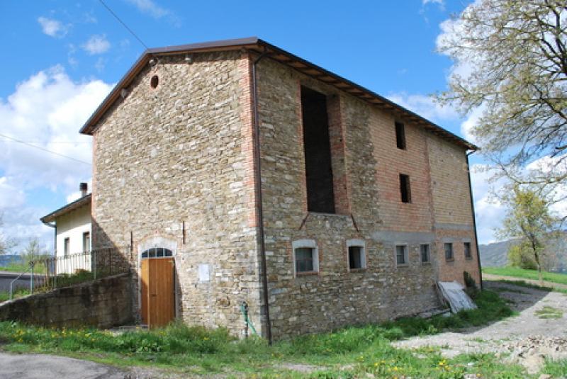 Vendesi Rustico Casale Corte a Castelnovo Ne' Monti castelnovo ne  monti
