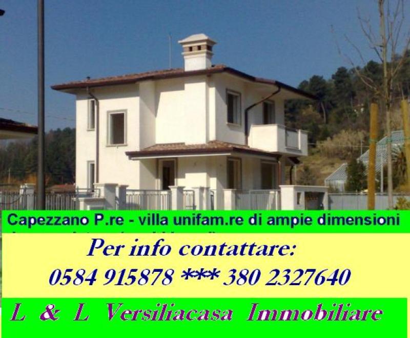 Vendesi Villa Singola Villino a Camaiore capezzano pianore