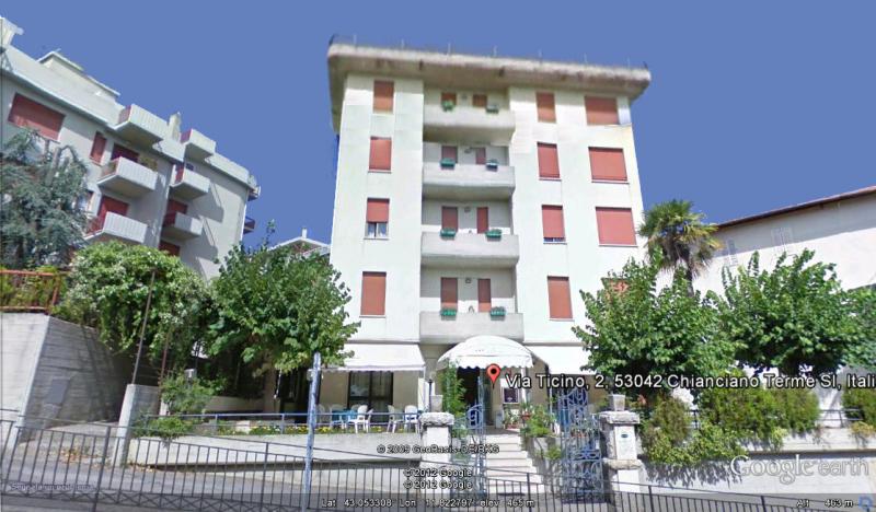Vendesi Albergo Hotel a Chianciano Terme via ticino 2