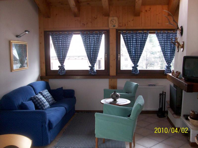 vendo a pinzolo stupendo trilocale arredato ed a 2 passi dal centro
