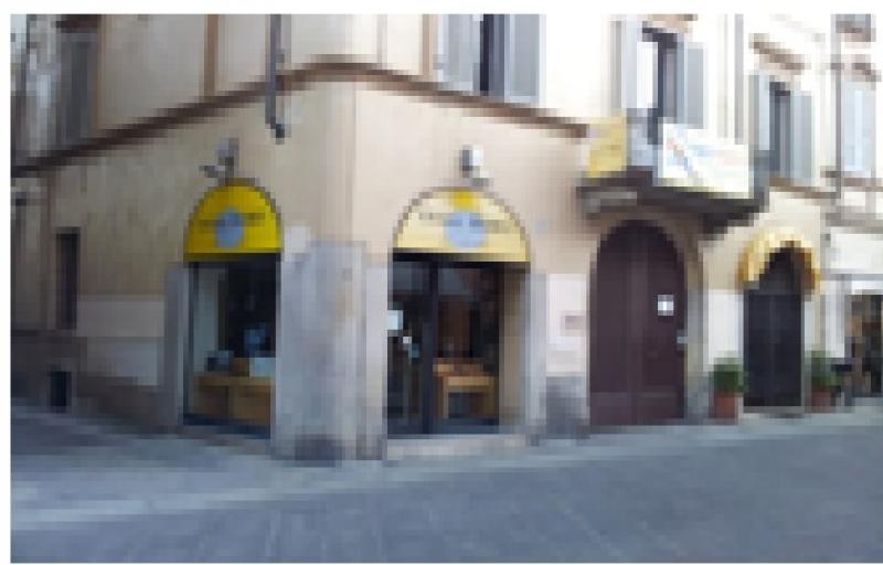 affitasi uffici zona centro