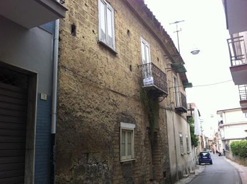 immobile storico a caserta  san clemente