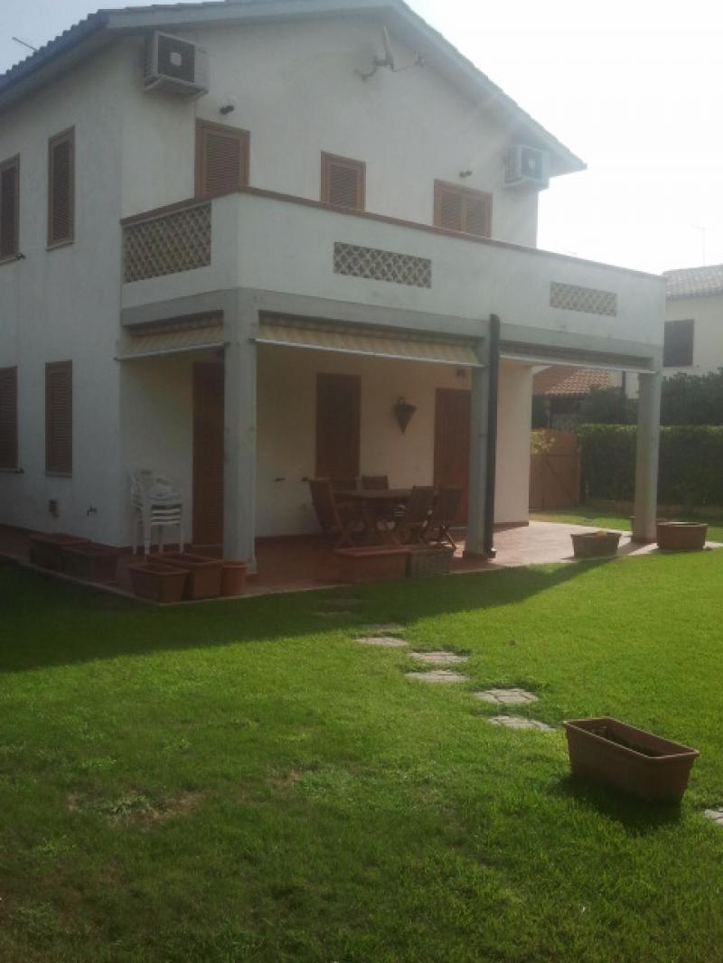 villino con vista mare in vendita a marina velca voltunna