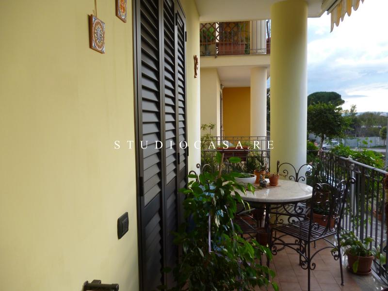 rifinitissimo, extra capitolato, elegante condominio 
