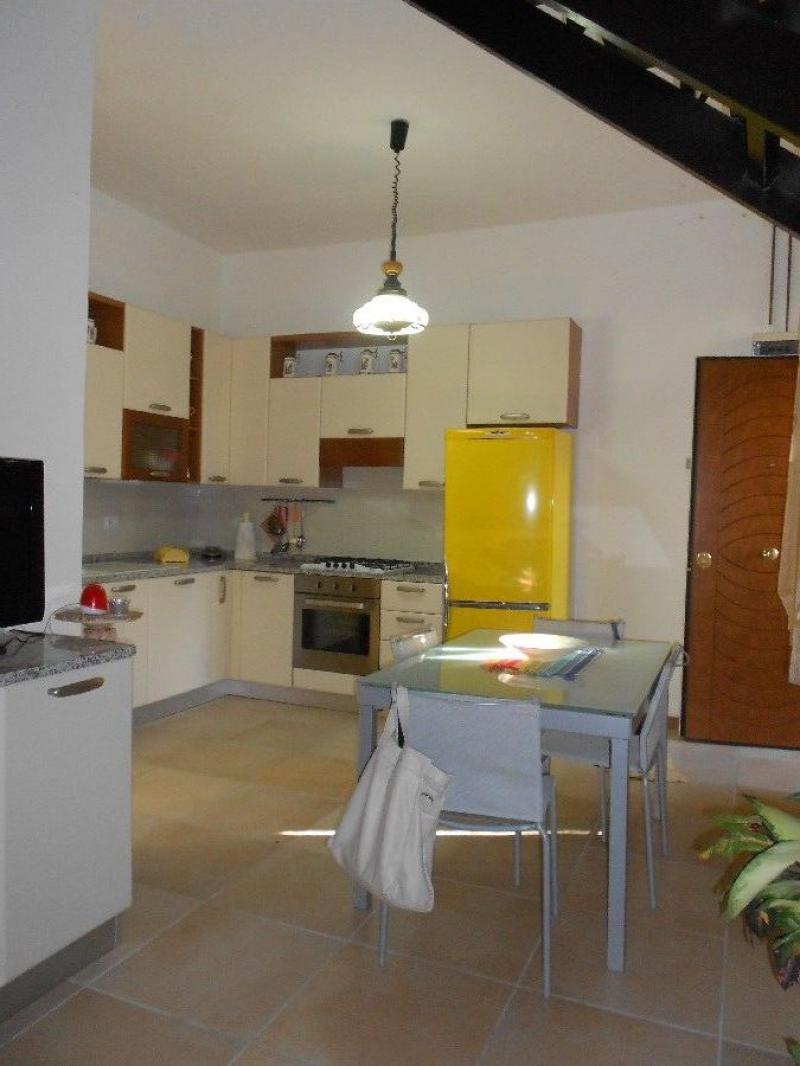 per gli amanti del lago casa indipendente con giardino