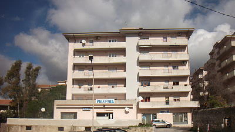 panoramico e centralissimo appartamento zona s.cuore