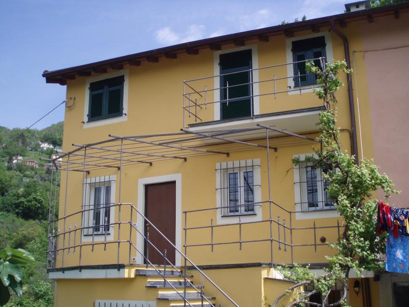 vendo meravigliosa casa indipendente a uscio a due passi dal mare