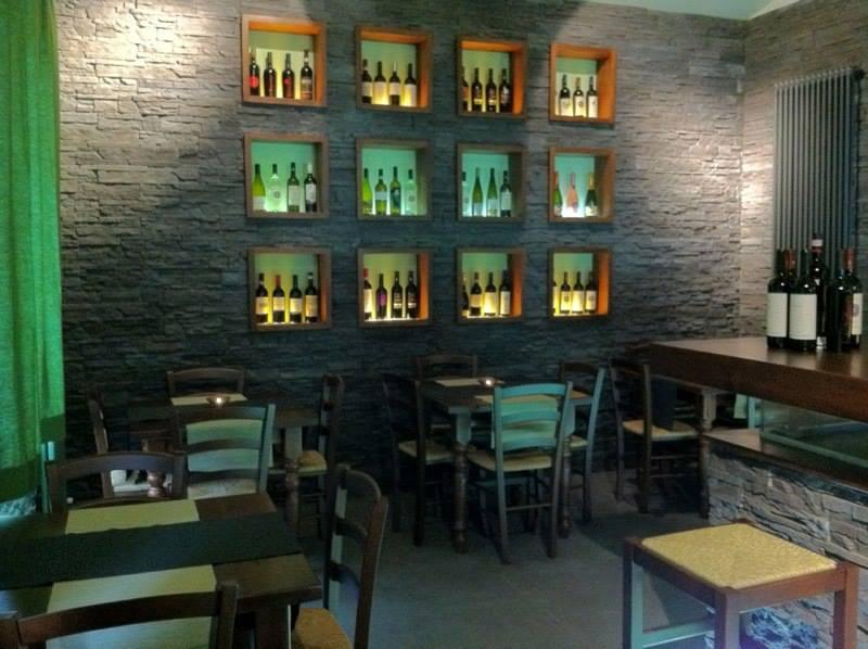 cedesi gestione di winebar ristorante a la spezia