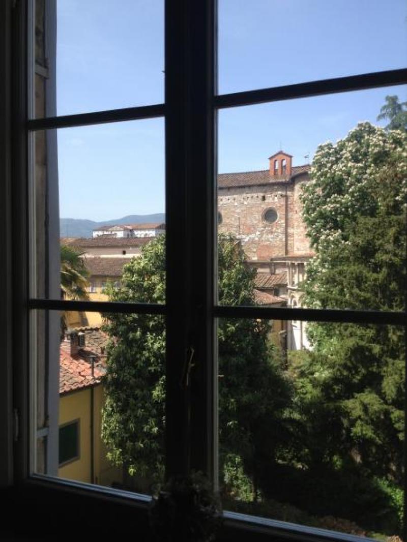 Affittasi Appartamento a Lucca via santa croce