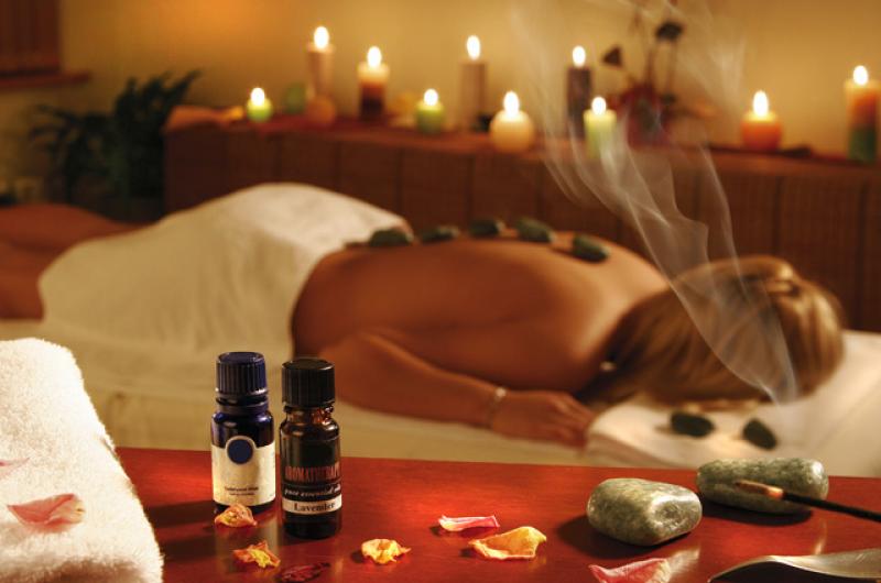 vendo centro benessere con spa e sale massaggi