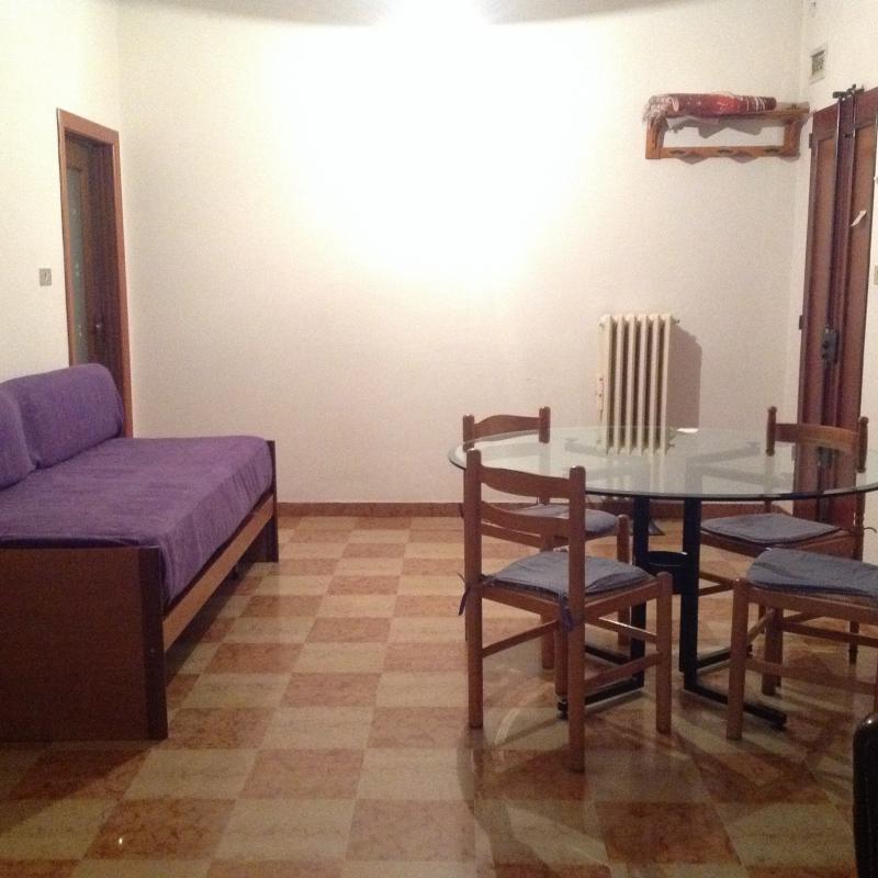 affittasi centrale per studenti