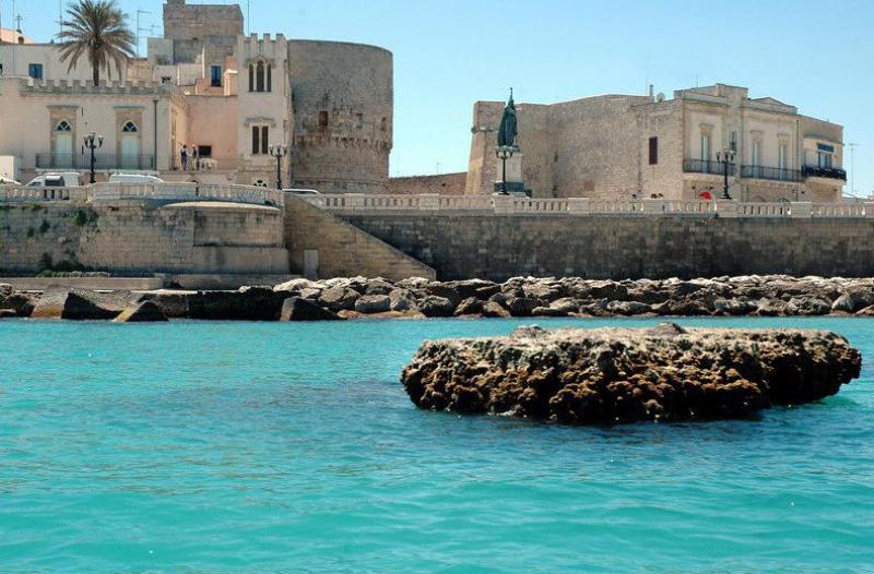 Affittasi Casa Vacanza a Otranto via aldo moro