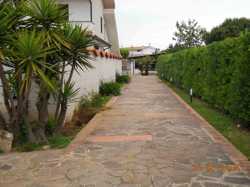 villa prestigiosa super rifinita residenziale a 3 km dal mare