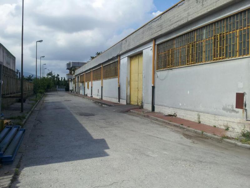 Affittasi Capannone Industriale a Pomigliano d'Arco traversa san pietro 2