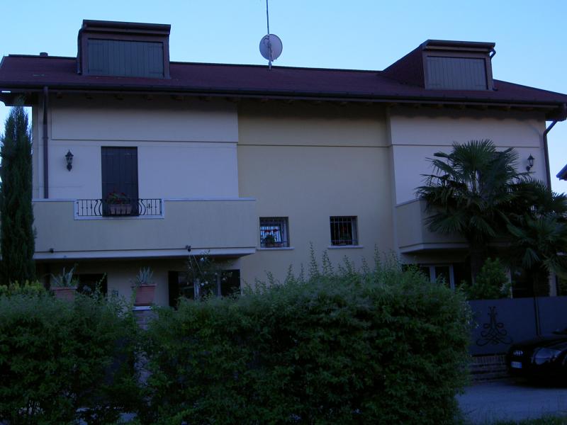 Vendesi Villa Bifamiliare a Padova via monsignor placido ponchia