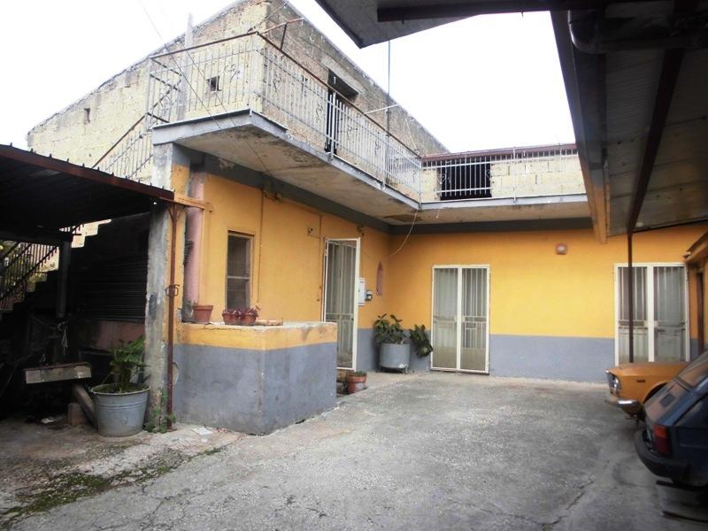 fabbricato indipendente da ristrutturare