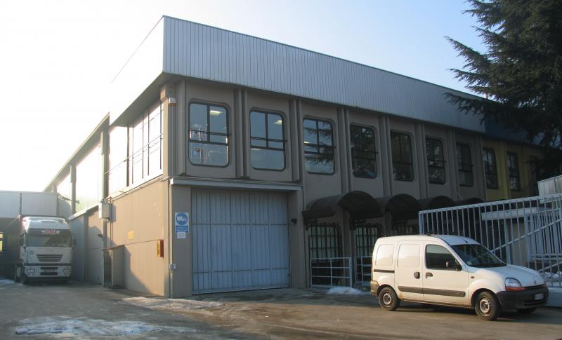 capannone uffici a paderno dugnano