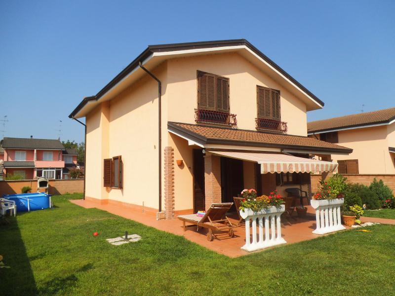 villa in vendita a castello d agogna pv vicinanze mortara