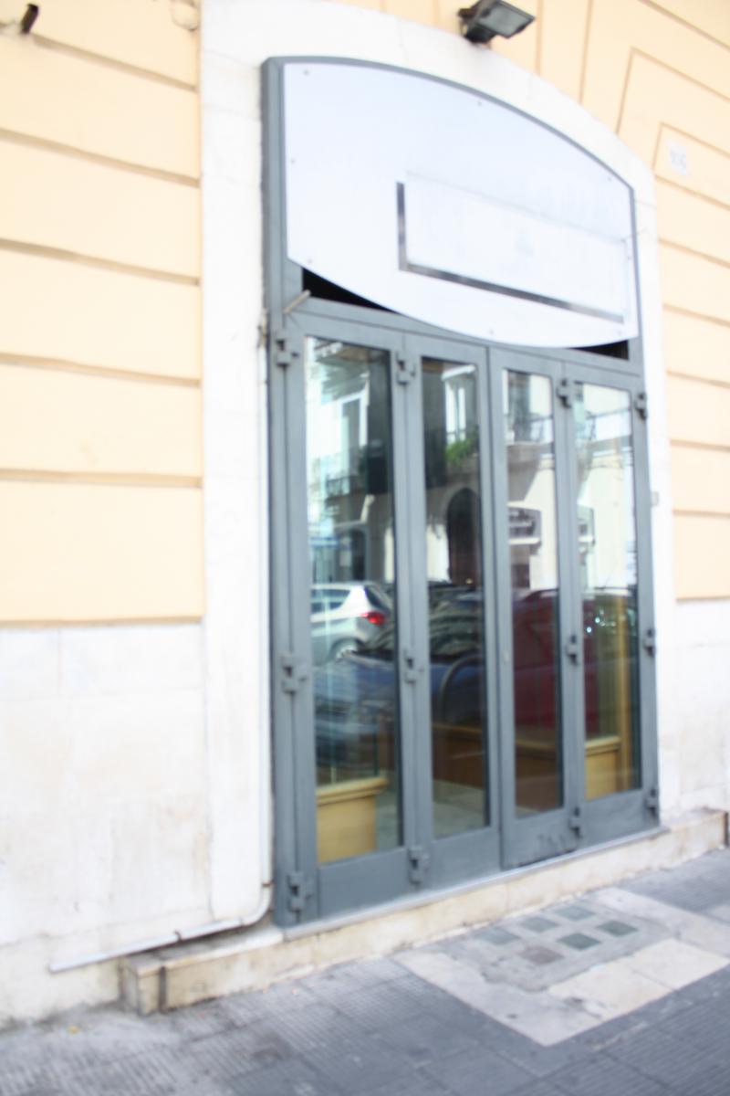 Affittasi Locale Commerciale a Bari via abate gimma 106 