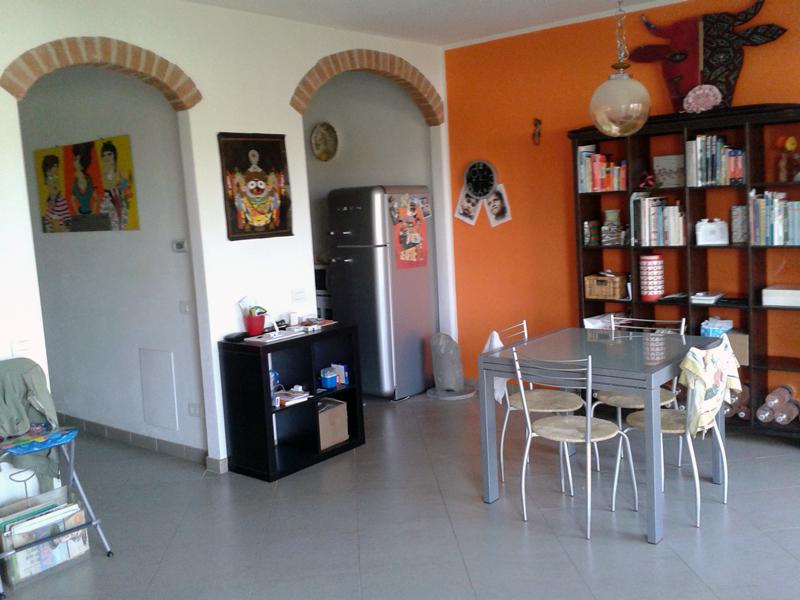 appartamento arredato con giardino privato