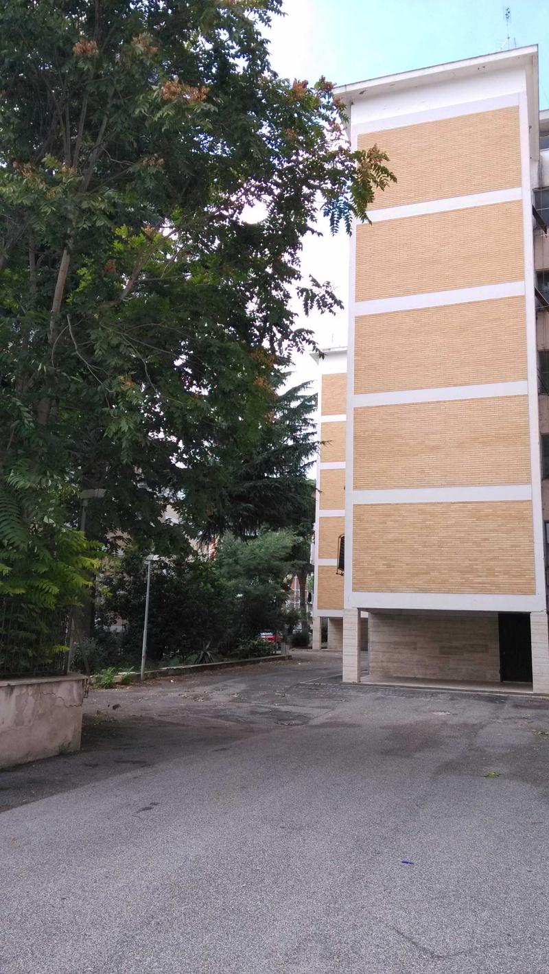pietralata adicaente etro vendesi bicamere