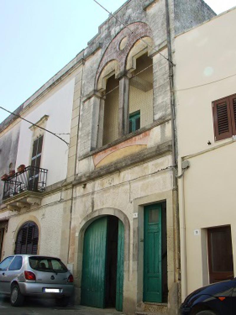 Vendesi Casa Indipendente a Santa Cesarea Terme via verdi