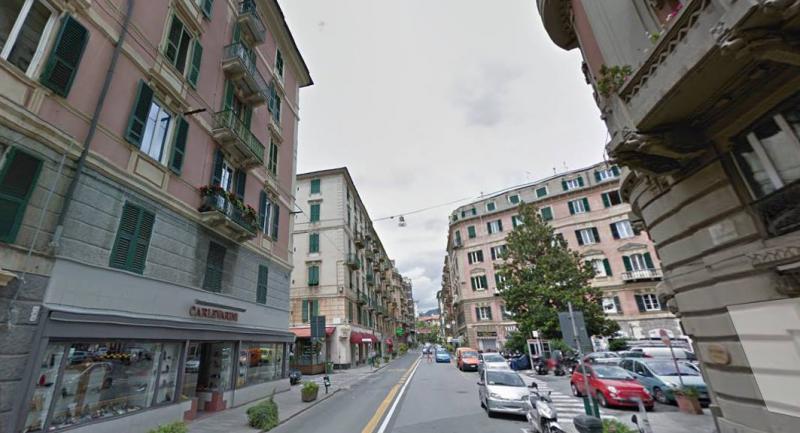 rif. 898 – savona – zona centralissima  ampio da rimodernare