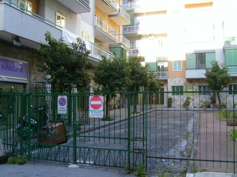 Vendesi Appartamento a Portici via leonardo da vinci piazzale vanvitelli