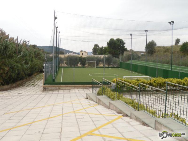 locale commerciale