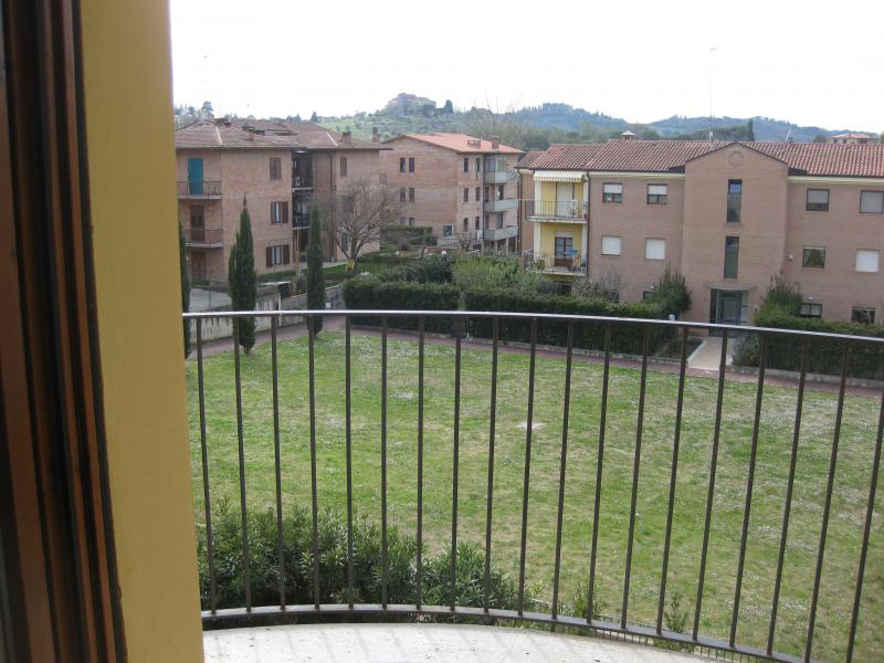 Vendesi Appartamento a Castelnuovo Berardenga via f.de andre   15 ponte a bozzone