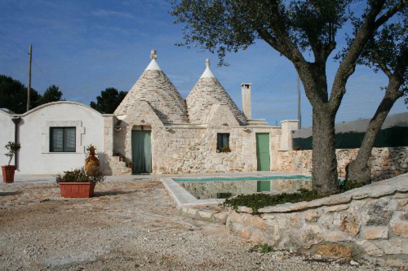 trulli con piscina