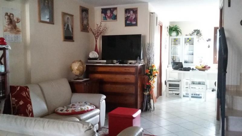 trilocale con giardino