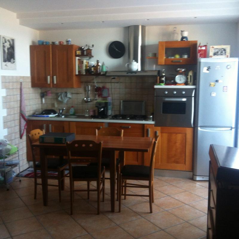 san costanzo appartamento vista mare con tre camere e taverna