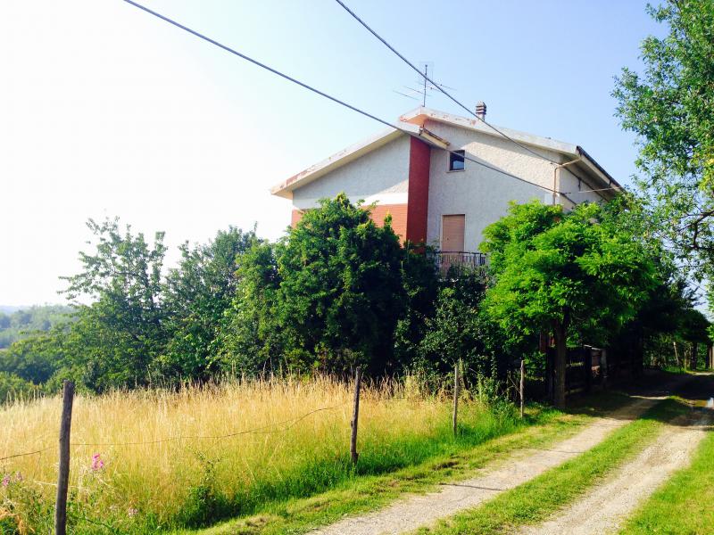 villa bifamiliare indipendente in posizione panoramica - grande affare