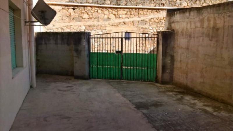alghero via s.satta appartamento da ristrutturare !!!