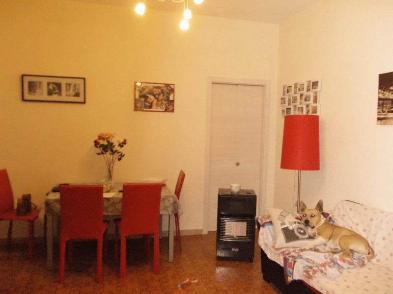 vendesi trivani pressi viale zecchino