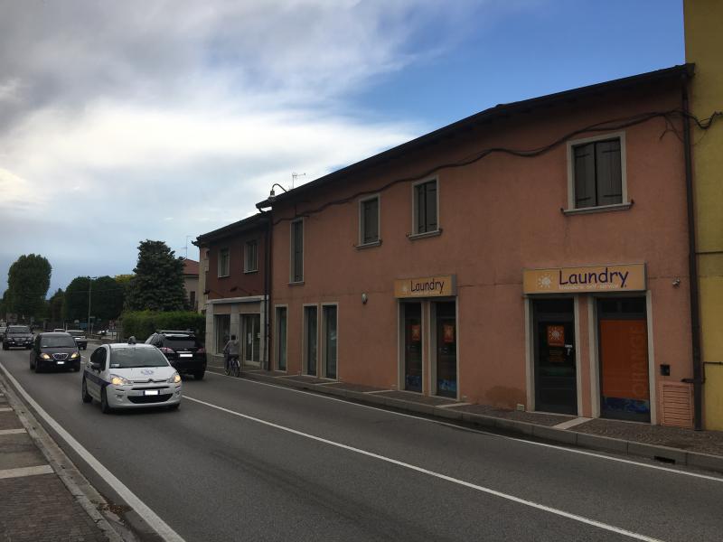 Affittasi Negozio a Castelnuovo del Garda via milano 14