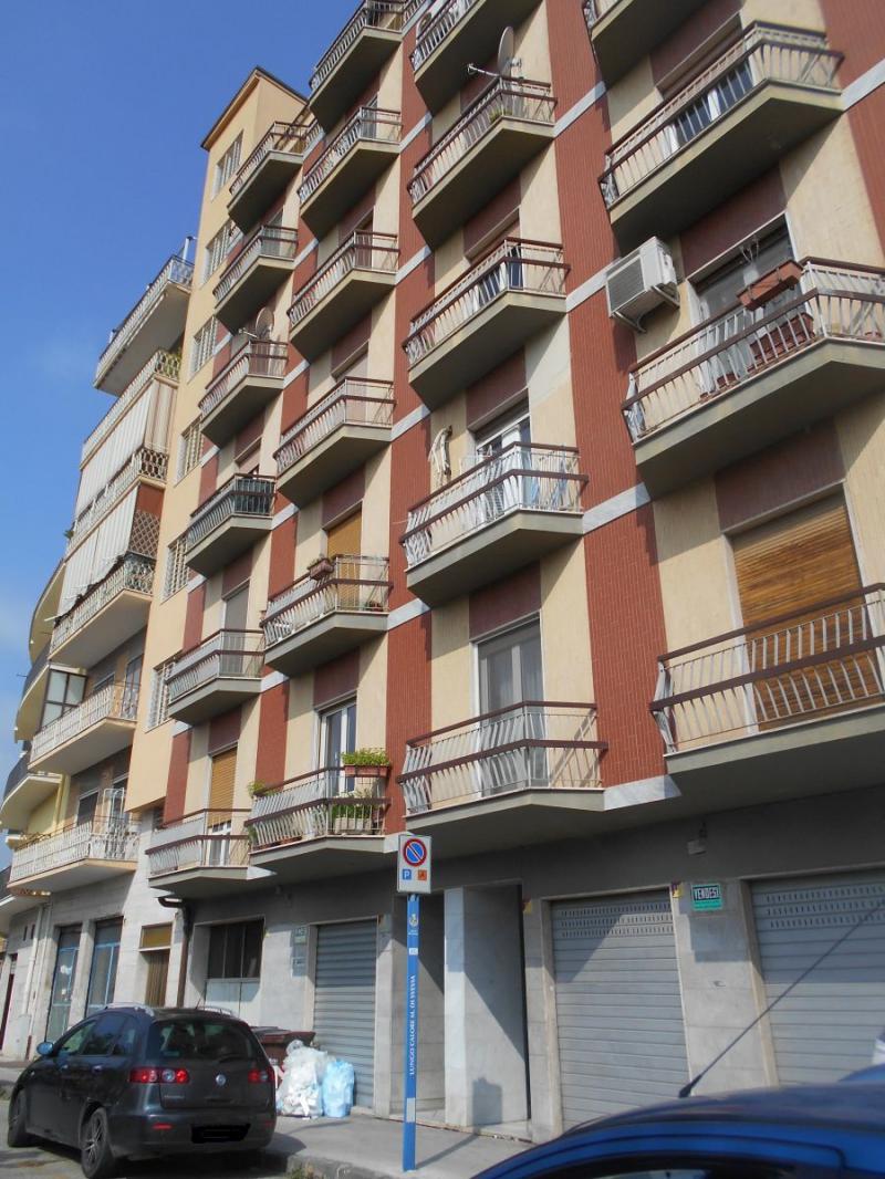 app.to 3 vani con terrazzo rione ferrovia