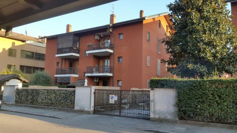 Vendesi Appartamento a San Donato Milanese via allende